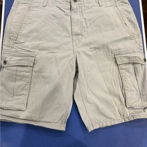 Levi’s Men's Gray Cargo Shorts